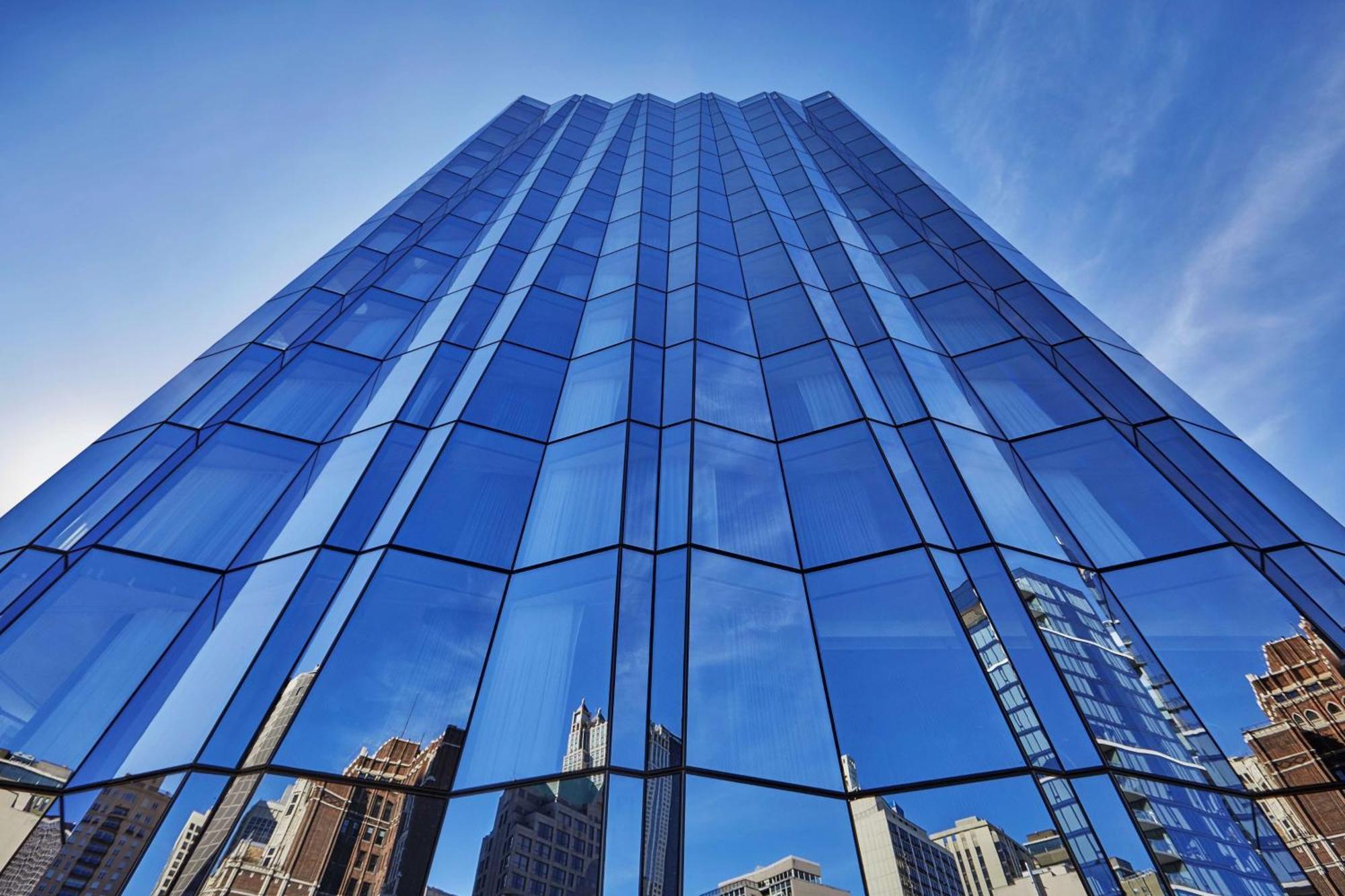 Viceroy Chicago Hotel Exterior photo